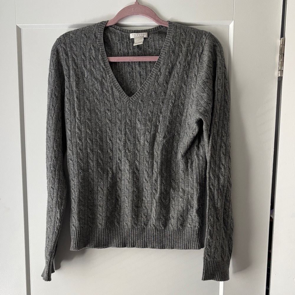 Tweeds 100% Cashmere Vneck Cable Knit Sweater